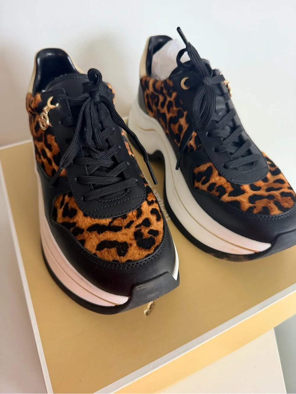 Michael Kors Arla Trainer Women’s Black & Leopard Print  Sneakers size 9.5